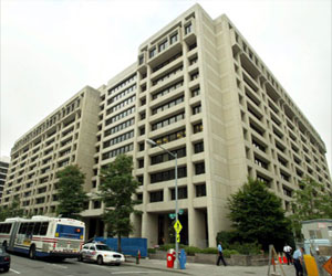   مصر اليوم - بعثة صندوق النقد تصل القاهرة لاستئناف مفاوضات القرض