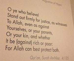   مصر اليوم - جامعة هارفارد تضع آية من سورة النساء في مدخل كلية القانون