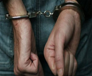   مصر اليوم - ضبط سائق اقتحم كمين وبحوزته 15طربة حشيش