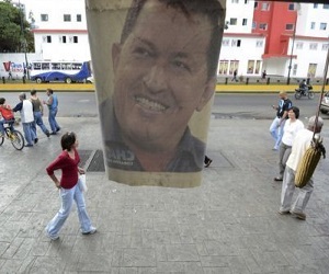   مصر اليوم - النظام الفنزويلي يبرر احتمال تأجيل قسم اليمين لتشافيز