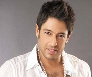   مصر اليوم - محمد حماقي لـ مصر اليوم: أفاضل بين دبي ورومانيا لتصوير ألبومي الجديد