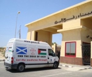   مصر اليوم - 988 مسافرًا و40 سيارة مواد بناء عبروا ميناء رفح البرِّي الجمعة