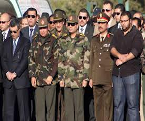   مصر اليوم - وزير الدفاع يتقدم جنازة مدير إدارة الوقود في الجيش