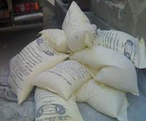   مصر اليوم - ضبط 95 ألف لتر بنزين وسولار و11 طن دقيق قبل ترويجهم في السوق السوداء