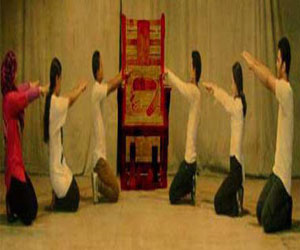 مصر اليوم - فرقة الهدف تمثل مصر في مهرجان مسرحي في الجزائر