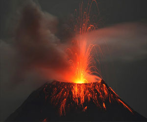  مصر اليوم - بركان جبل تونجاريرو يثور مجددًا في نيوزيلندا