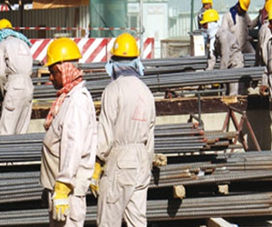   مصر اليوم - العمل: السعودية تبحث عن مخرج لأزمة رسوم العمالة