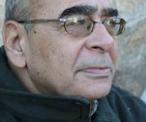 مصر اليوم - رأس الديك الأحمر مجموعة قصصية جديدة للكاتب أحمد الخميسي