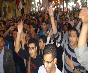 مصر اليوم - مسيرة حاشدة في الأقصر ضد الإعلان الدستوري