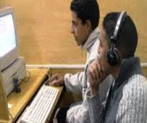   مصر اليوم - مؤتمرمناقشة هروب التلاميذ لمقاهي الإنترنت