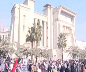   مصر اليوم - مصادر قضائية تدين حصار الدستورية وتحذر منه