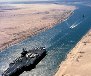   مصر اليوم - سفينة تعبر قناة السويس الإثنين بحمولات 2 مليون و127 ألف طن