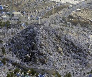   مصر اليوم - الحجاج يستهلكون 359 ألف متر مكعب من المياة في يوم عرفة