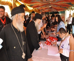   مصر اليوم - الانتخابات البابوية تشهد حضورًا كثيفًا وسط إشادة حقوقية