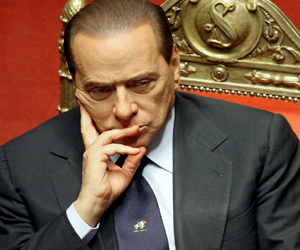   مصر اليوم - الراقصة التي اتهم بيرلسكوني بإقامة علاقة معها  تعاني مرض التوحّد