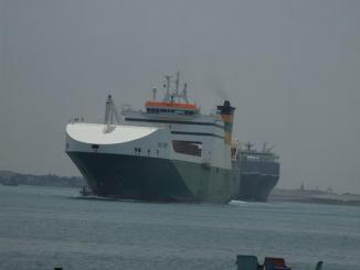   مصر اليوم - تراجع عدد السفن العابرة لقناة السويس خلال نوفمبر