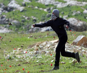   مصر اليوم - الاحتلال يعتقل 10 من أنصار حماس في الخليل