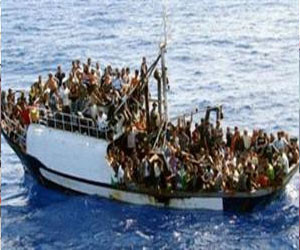   مصر اليوم - غرق 20 مهاجرًا على متن قارب صغير قبالة جزيرة يونانية