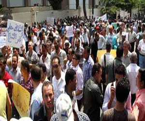   مصر اليوم - توقف الأنشطة في المدارس وانتعاش سوق الدروس الخصوصية