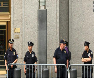   مصر اليوم - نيويورك: موسوعة الإرهابي بحوزة رجل وامرأة