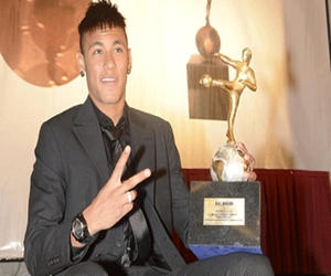   مصر اليوم - نيمار: لم يحن الوقت بعد للذهاب إلى أوروبا