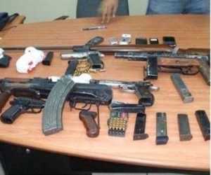   مصر اليوم - ضبط أسلحة نارية وبيضاء وهاربين من أحكام خلال حملات الأمن العام في المحافظات