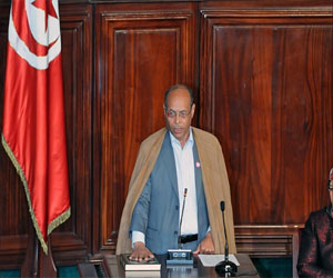 مصر اليوم - فيتش تصنف تونس في درجة عالية المخاطر