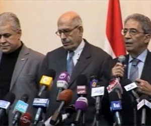   مصر اليوم - جبهة الإنقاذ تبحث الإعلان الدستوري الجديد