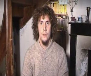   مصر اليوم - شقيق رهينة فرنسي يوجه رسالة لـالقاعدة في المغرب الإسلامي