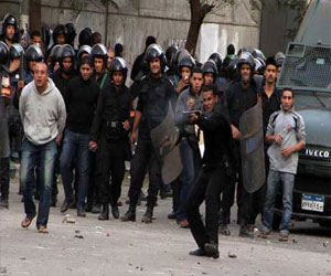 مصر اليوم - إخلاء سبيل 10 متهمين جدد في أحداث محمد محمود