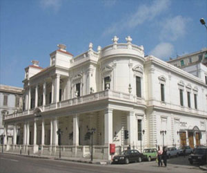 مصر اليوم - مركز الإبداع الفني يعرض فيلم المسافر الأحد المقبل