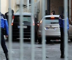   مصر اليوم - الشرطة الفرنسية تعتقل شخصين يشتبه بتواطئهما في هجمات محمد مراح