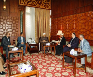   مصر اليوم - وزير يمني سابق يدعو الأزهر إلى تحريم القات