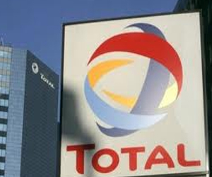 مصر اليوم - توتال وأويليبيا تفتتحان مصنع مزج الشحوم ومخزن نفط في مصر