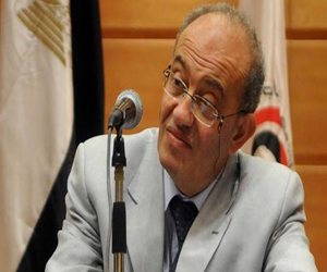   مصر اليوم - الحكومة تسدد 2 مليار جنيه مستحقات إلى المقاولين قبل نهاية 2012