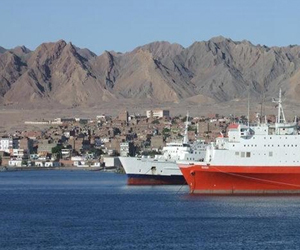   مصر اليوم - إغلاق ميناء السخنة لسبب سوء الأحوال الجوية