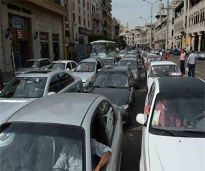   مصر اليوم - عودة المرور إلى طبيعته في محيط الاتحادية والمحكمة الدستورية