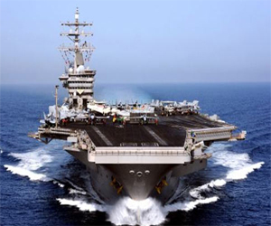   مصر اليوم - حاملة الطائرات النووية الأميركية ايزنهاور ترابط قبالة الساحل السوري