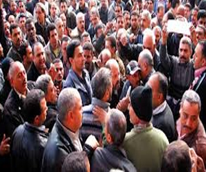 مصر اليوم - إخوان الإسكندرية يشاركون في تشييع جثامين قتلى الاتحادية