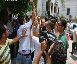   مصر اليوم - 22 صحافيًا في جريدة الوفد يعتصمون احتجاجًا على عدم تعيينهم