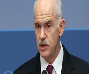 مصر اليوم - اليونانيون يلجأون إلى الخشب بعد إرتفاع أسعار المازوت