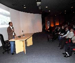   مصر اليوم - محافظ الأقصر يطالب بالإسراع في إنهاء العمل في طريق الكباش