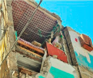   مصر اليوم - سقوط  شرفة من الطابق الـ 11 على رأس فتاة في الإسكندرية