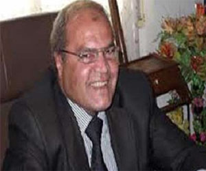 مصر اليوم - خطأ بورقة الامتحان يحيل مسؤولي التعليم بإدارة بالسويس للتحقيق