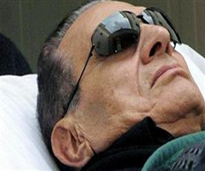   مصر اليوم - نيابة الأموال العامة تستجوب مبارك في المعادي العسكري