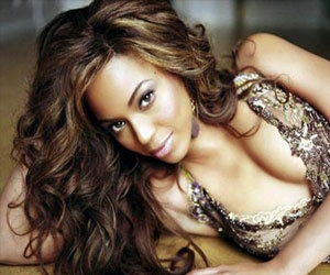   مصر اليوم - بيونسي تغني في نهائي كرة القدم الأميركية