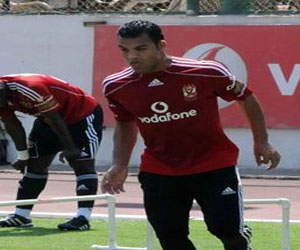 مصر اليوم - إصابة السيد حمدي في مبارة شيكايو الياباني