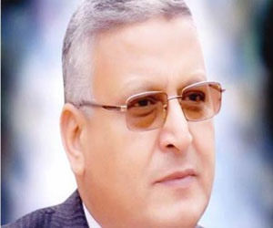 مصر اليوم - صلاح الدين المعداوي يفتتح معرض فنون الطيران لـ حسام الموافي