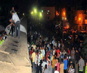 مصر اليوم - الداخلية: رجال الحماية المدنية يحاولون إنقاذ ضحايا قطار البدرشين