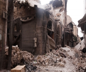 مصر اليوم - سوريا تعلن سقوط قتلى وجرحى في تفجير استهدف جامعة حلب